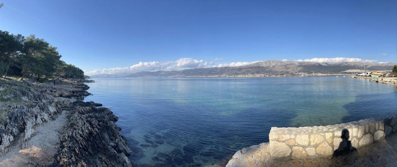 Spacious Apartment Close To The Sea In Kastel Luksic Kaštela Kültér fotó